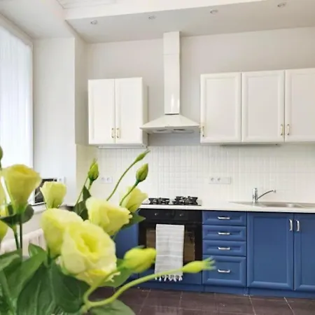 Stylish, In An Old House, Historic Center Apartment Almaty Exterior photo