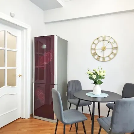 Stylish, In An Old House, Historic Center Apartment Almaty Exterior photo
